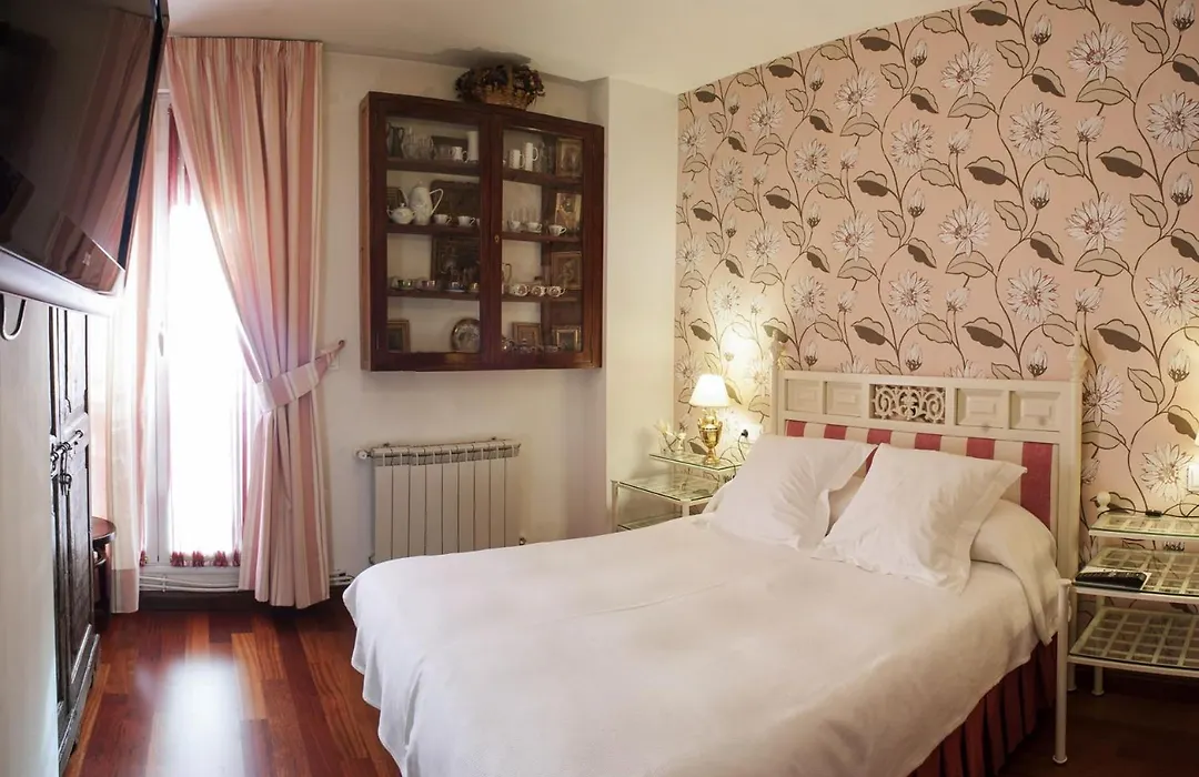 Hostal Rual-1